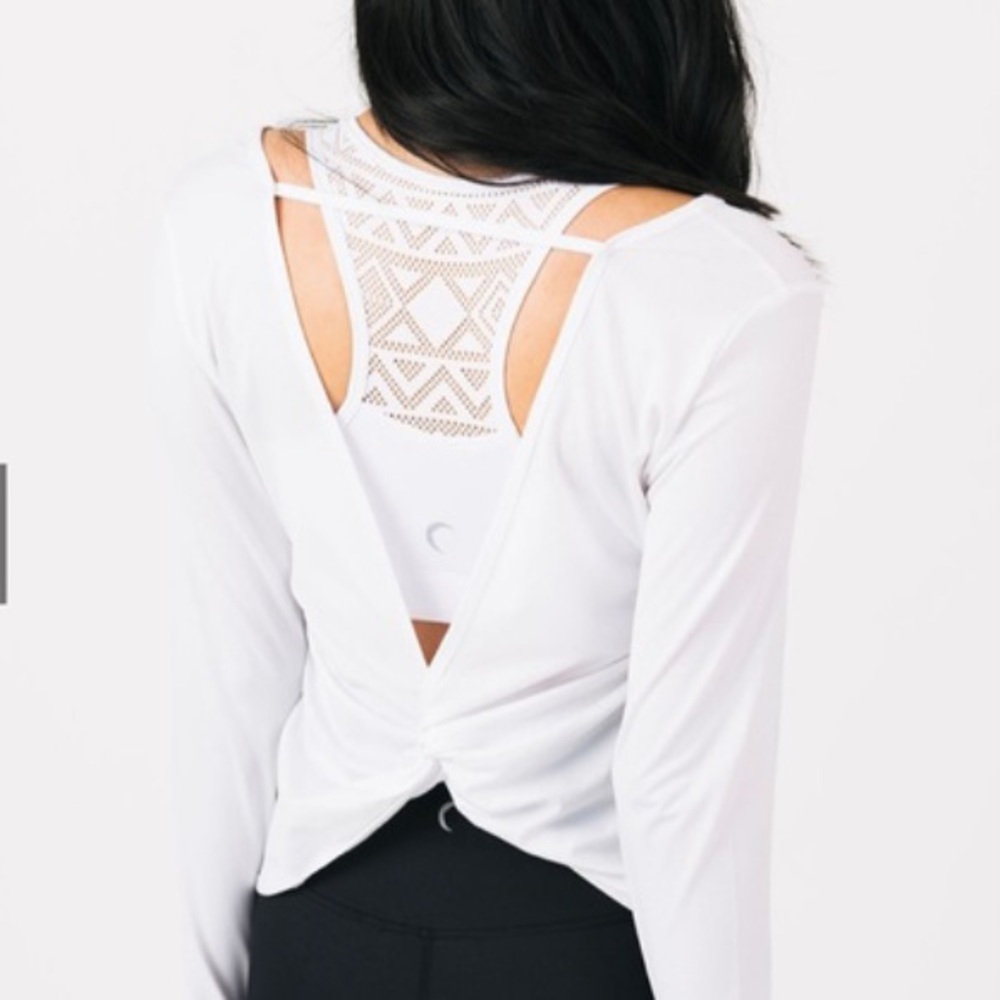 ZYIA Size Medium White V Back Vibes long T shirt